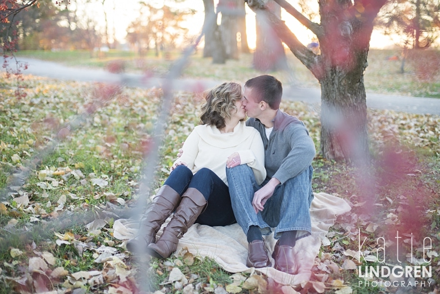 Downtown Des Moines Engagement Photos