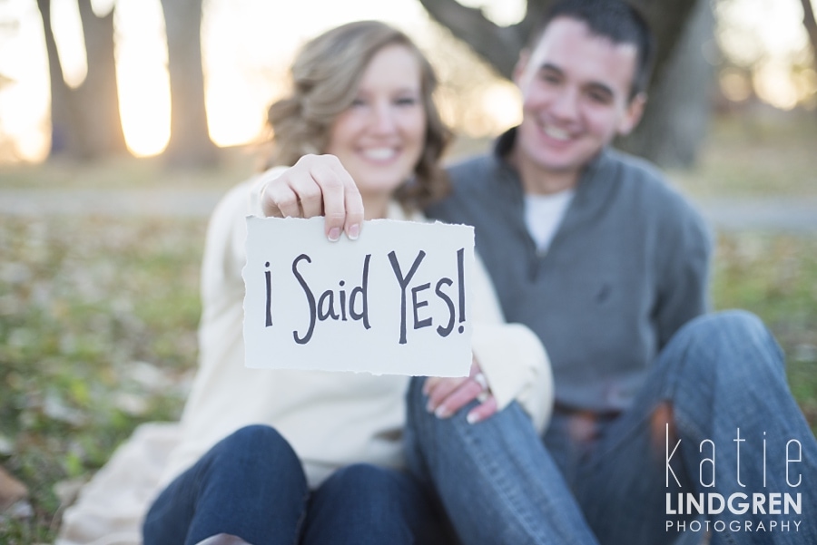 Downtown Des Moines Engagement Photos