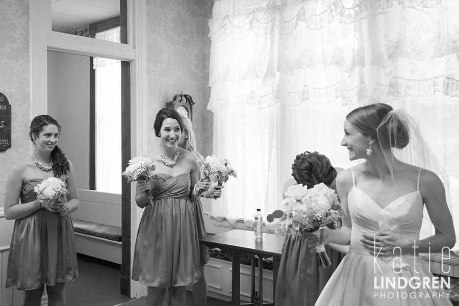 Des Moines - Iowa - Wedding Photographer