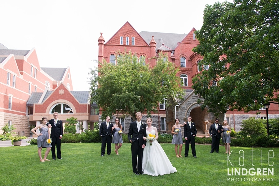 Des Moines - Iowa - Wedding Photographer