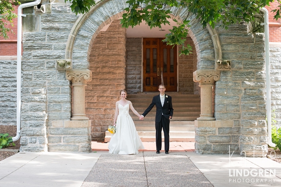 Des Moines - Iowa - Wedding Photographer