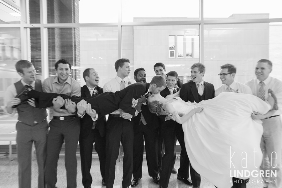 Des Moines - Iowa - Wedding Photographer