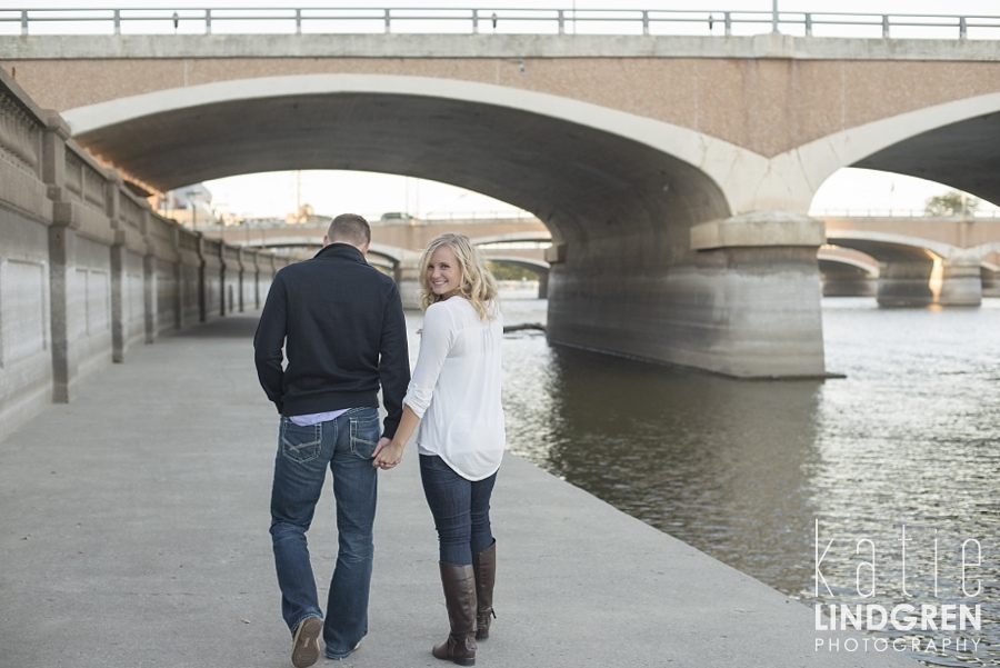 Des Moines - Iowa - Wedding Photographer
