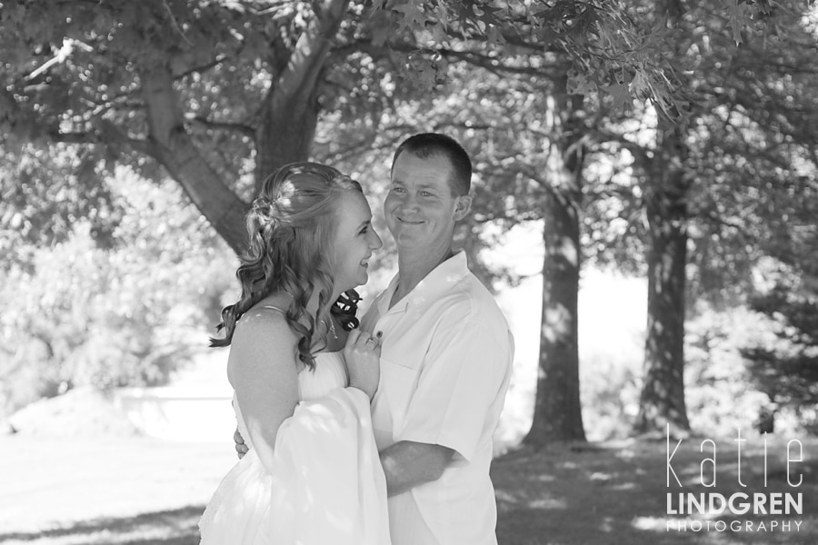 Des Moines - Iowa - Wedding Photographer