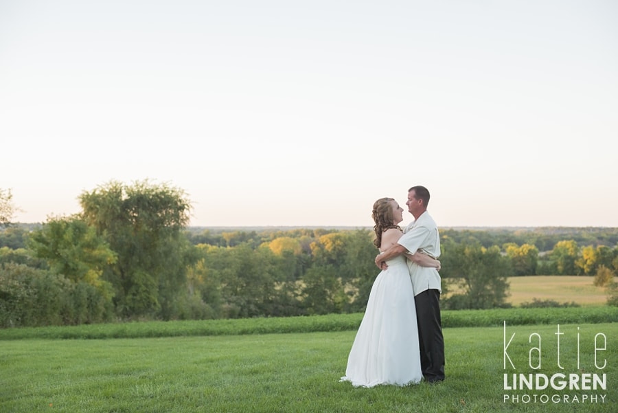 Des Moines - Iowa - Wedding Photographer