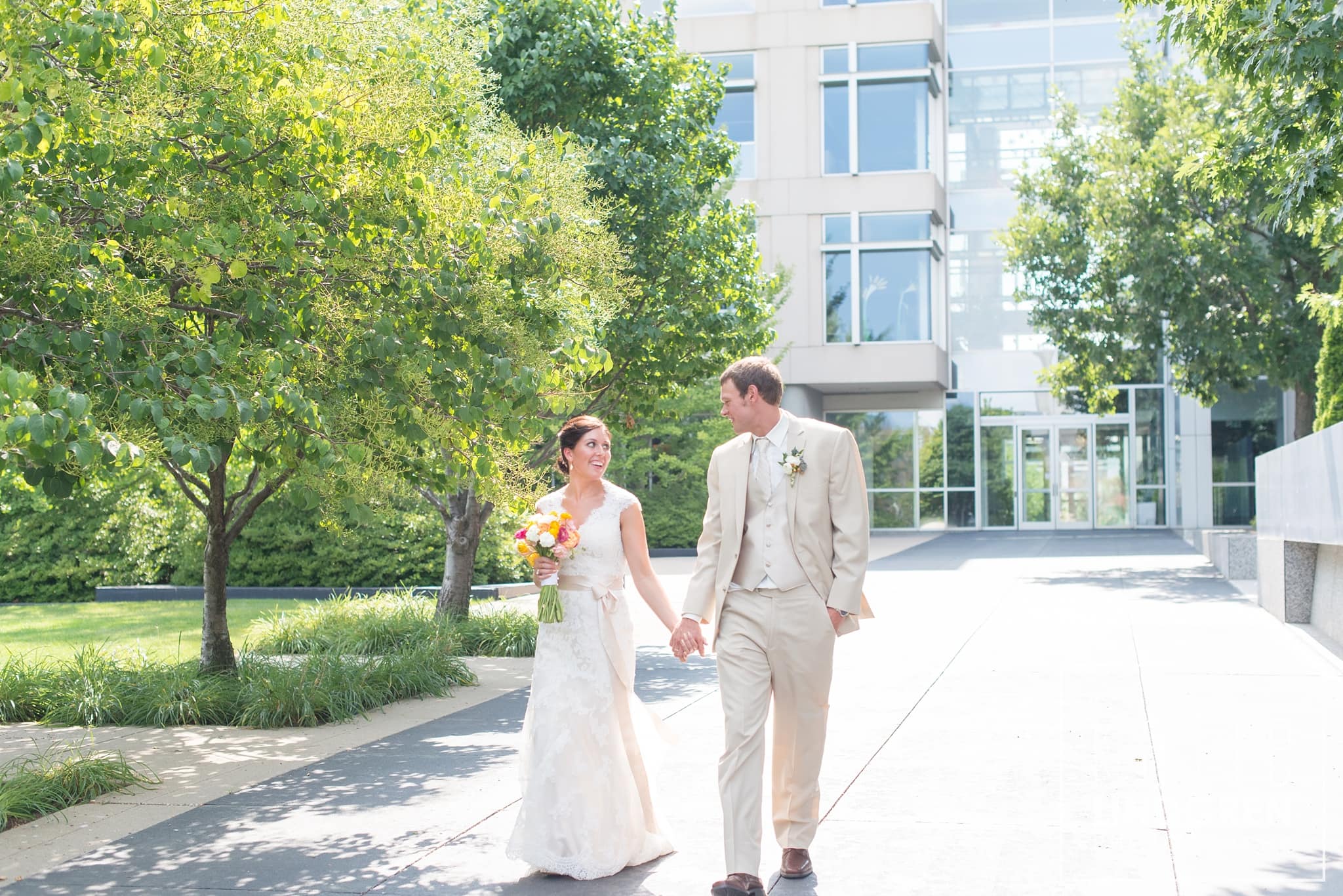 Des Moines Wedding at Zart