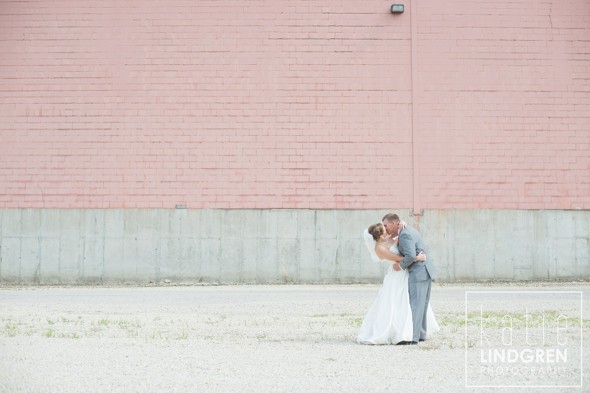 Iowa Wedding Photographer