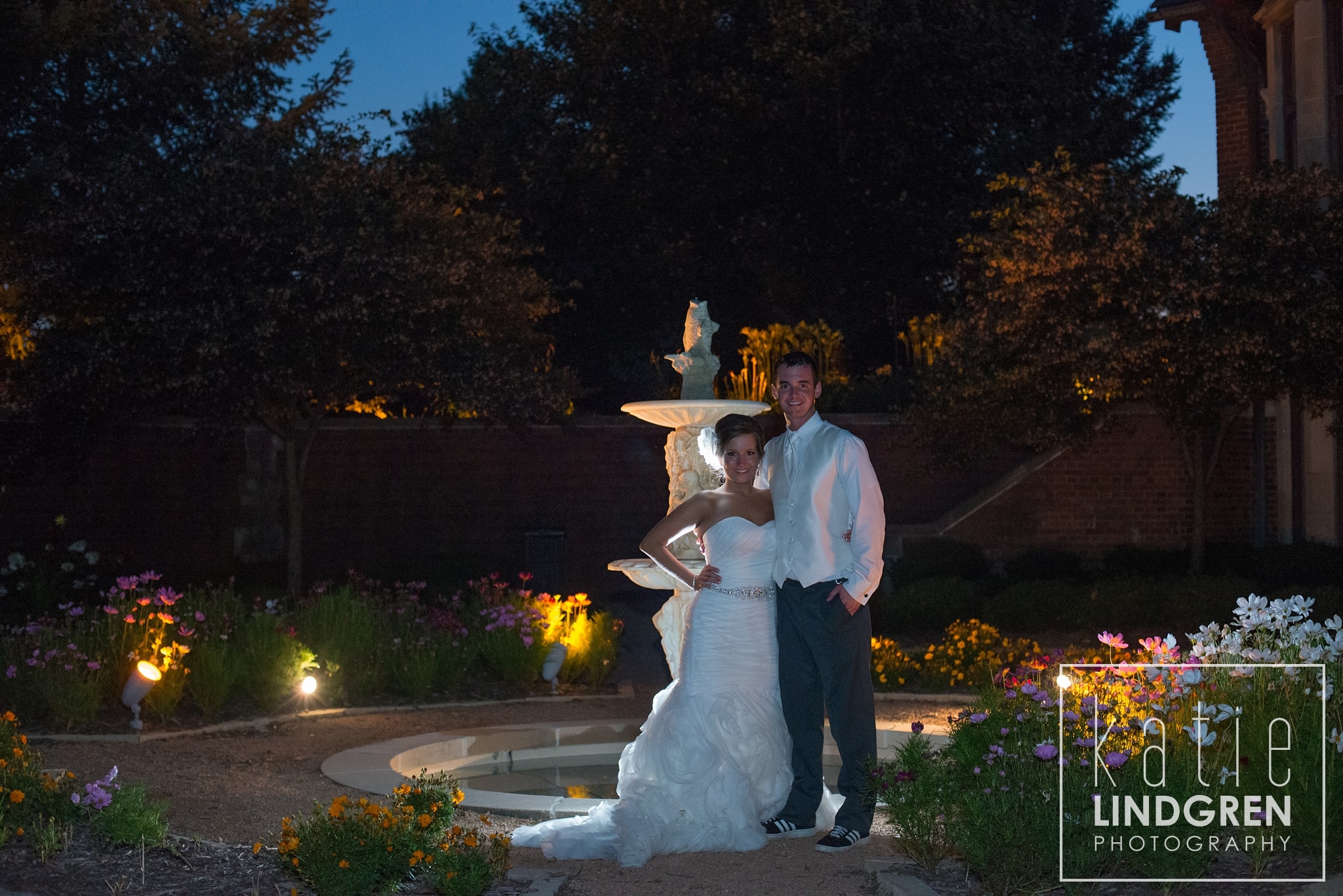 Des Moines, Iowa Wedding Photographer Rollins Mansion Wedding Photos