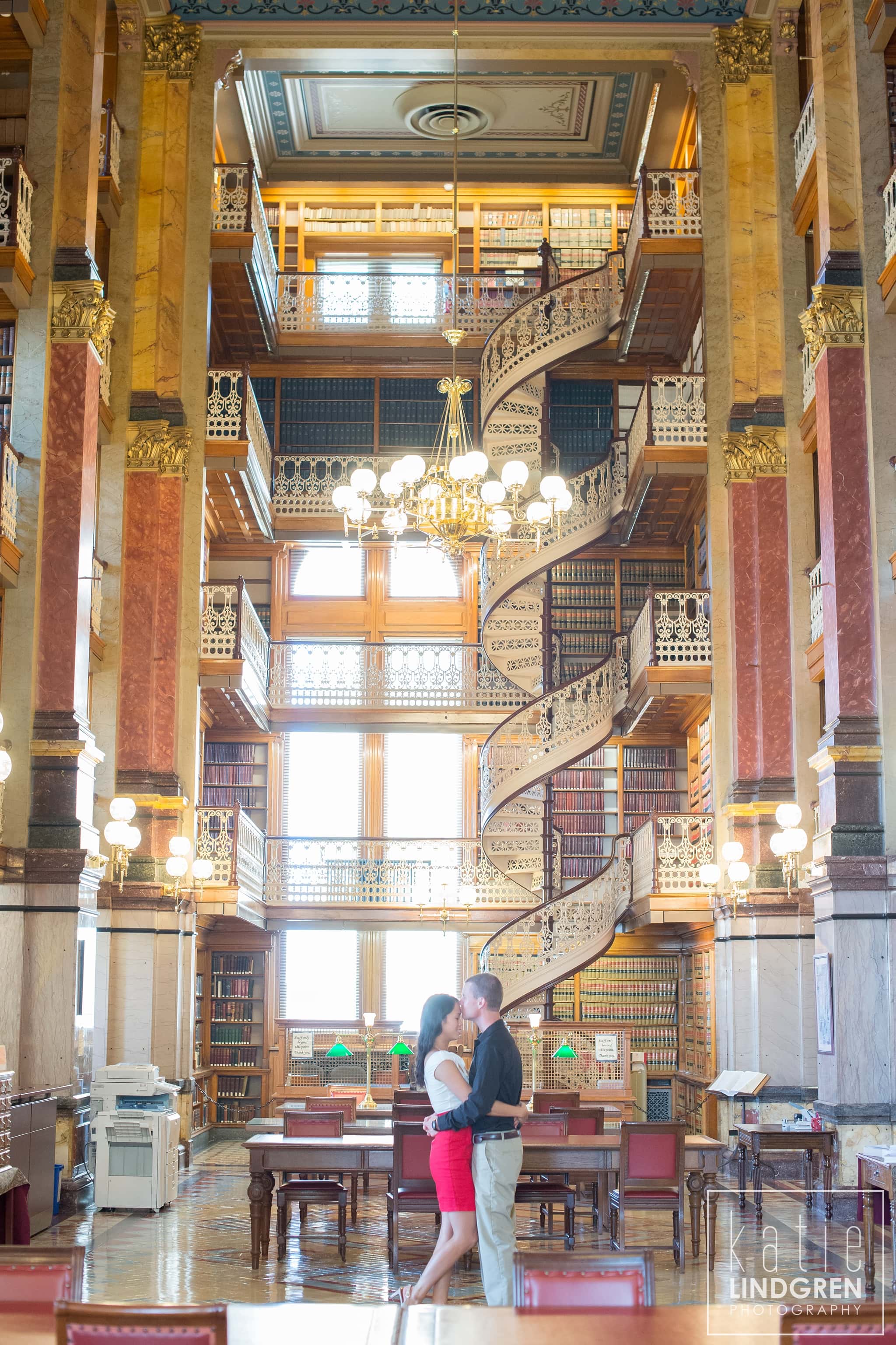 Downtown Des Moines Iowa Engagement Photographer