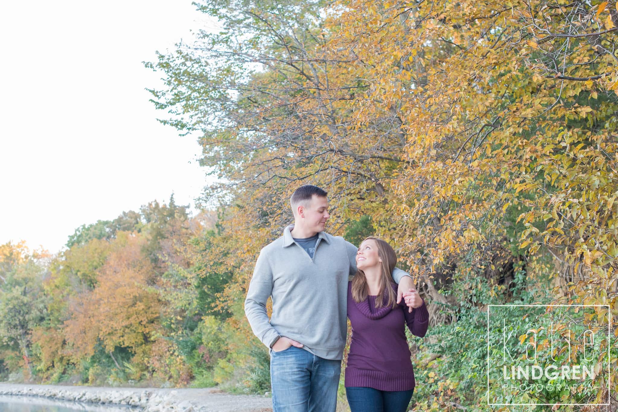 Saylorville Sunrise Engagement Photos
