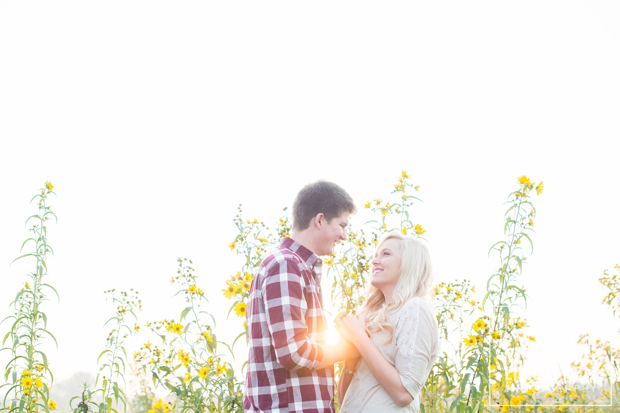 Des Moines-Iowa-Engagement-Photographer