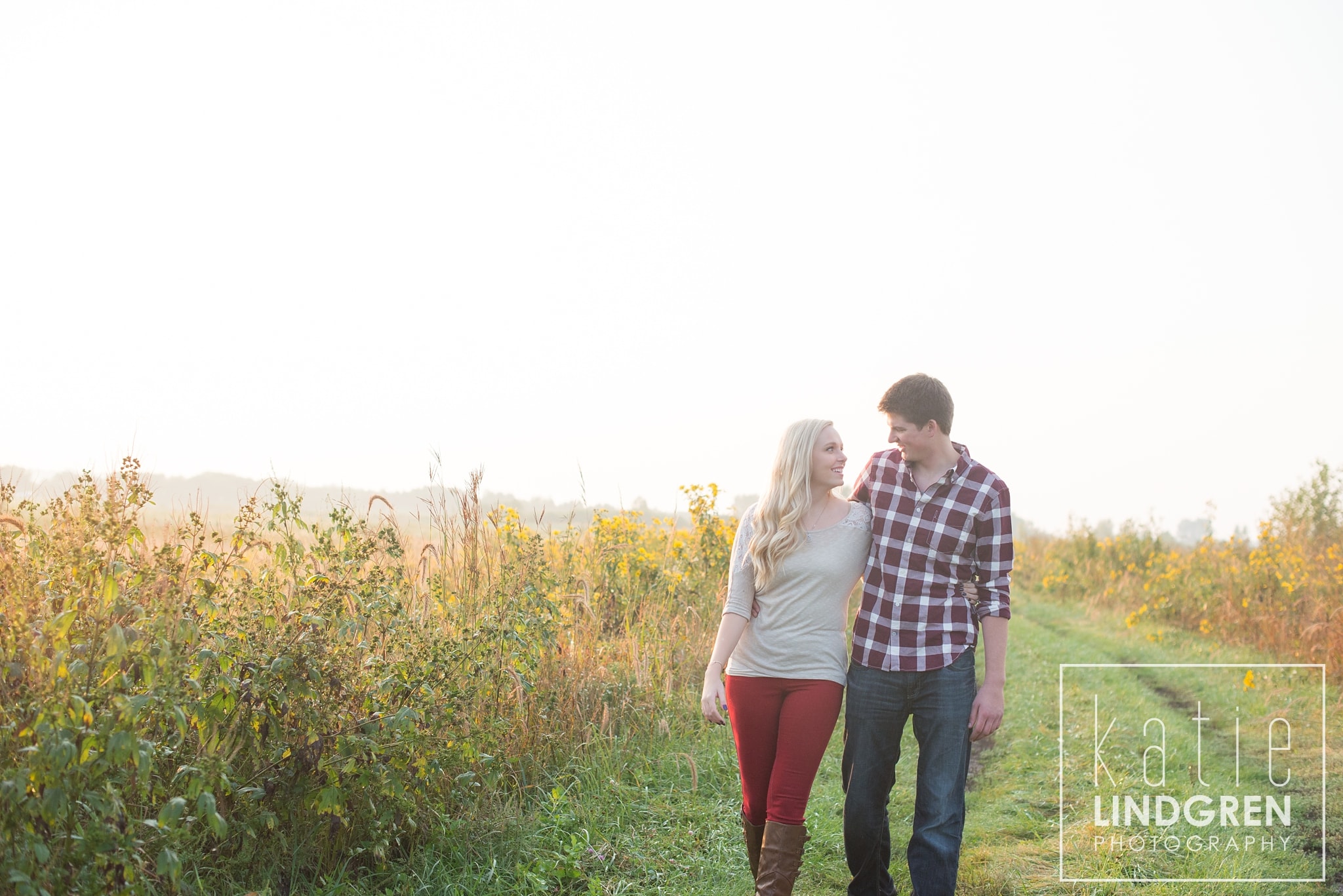 Des Moines-Iowa-Engagement-Photographer