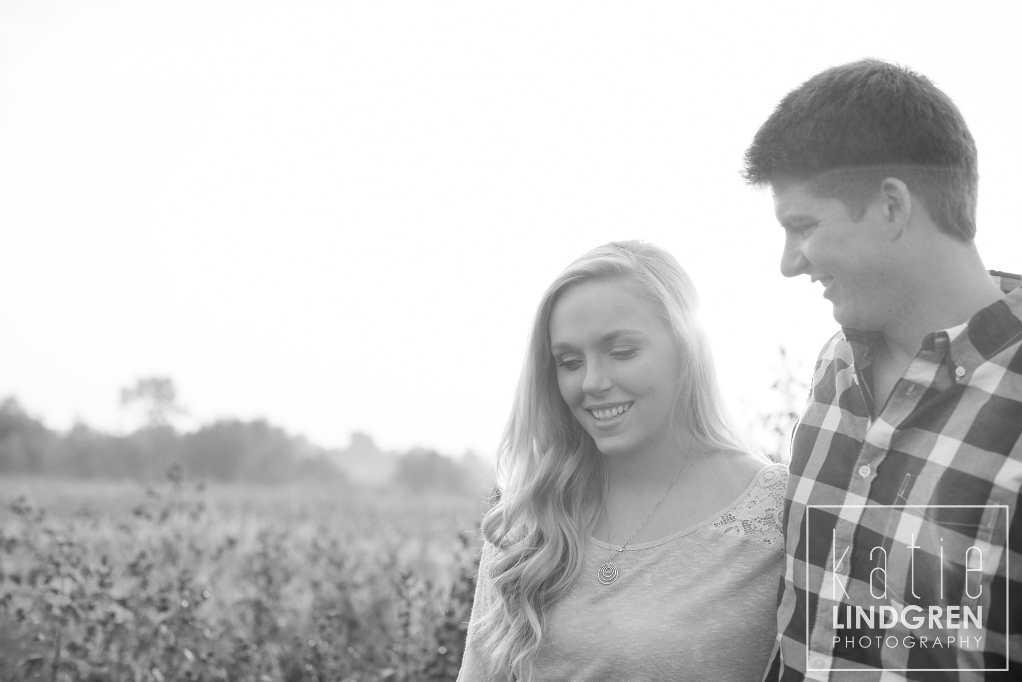 Des Moines-Iowa-Engagement-Photographer