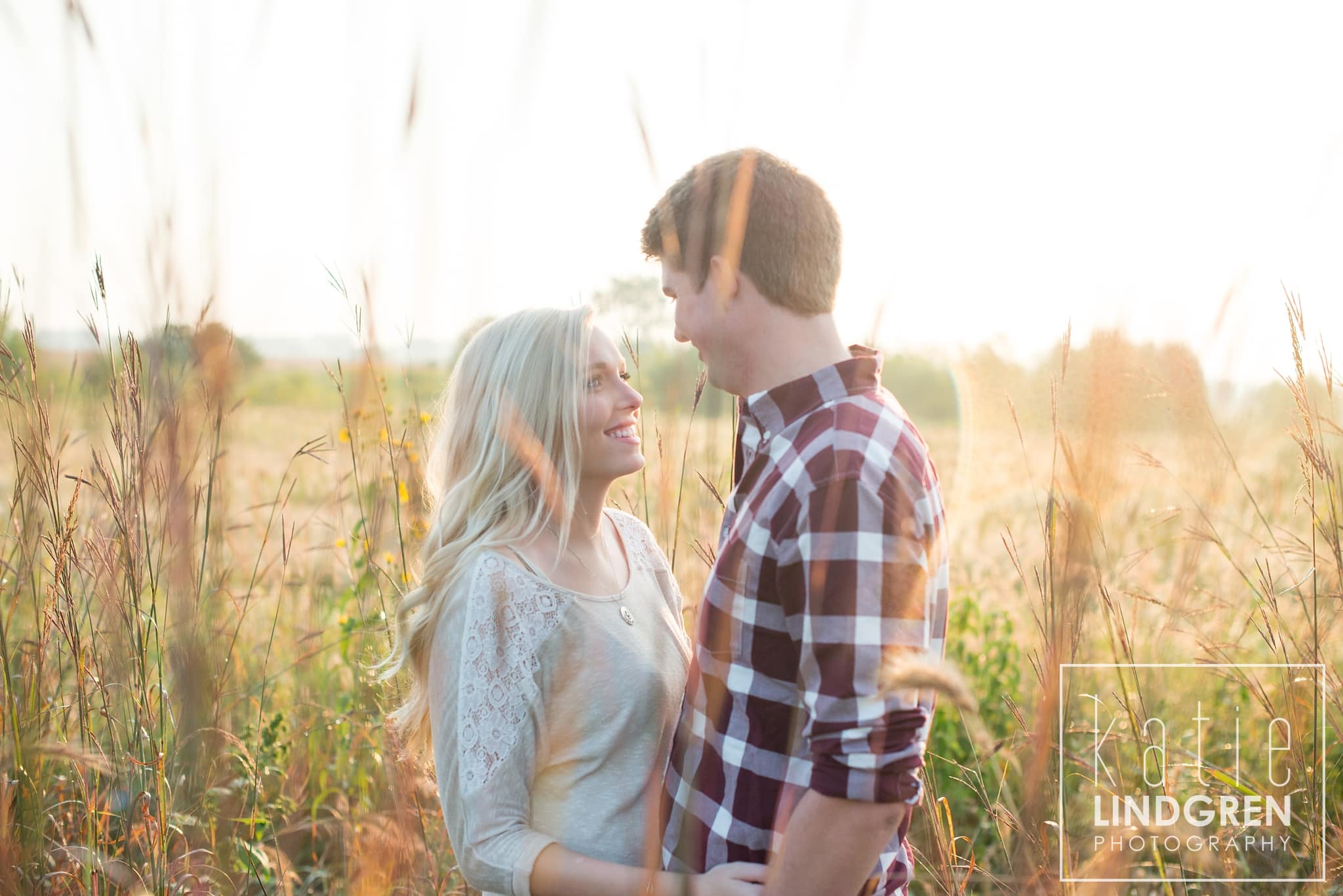 Des Moines-Iowa-Engagement-Photographer