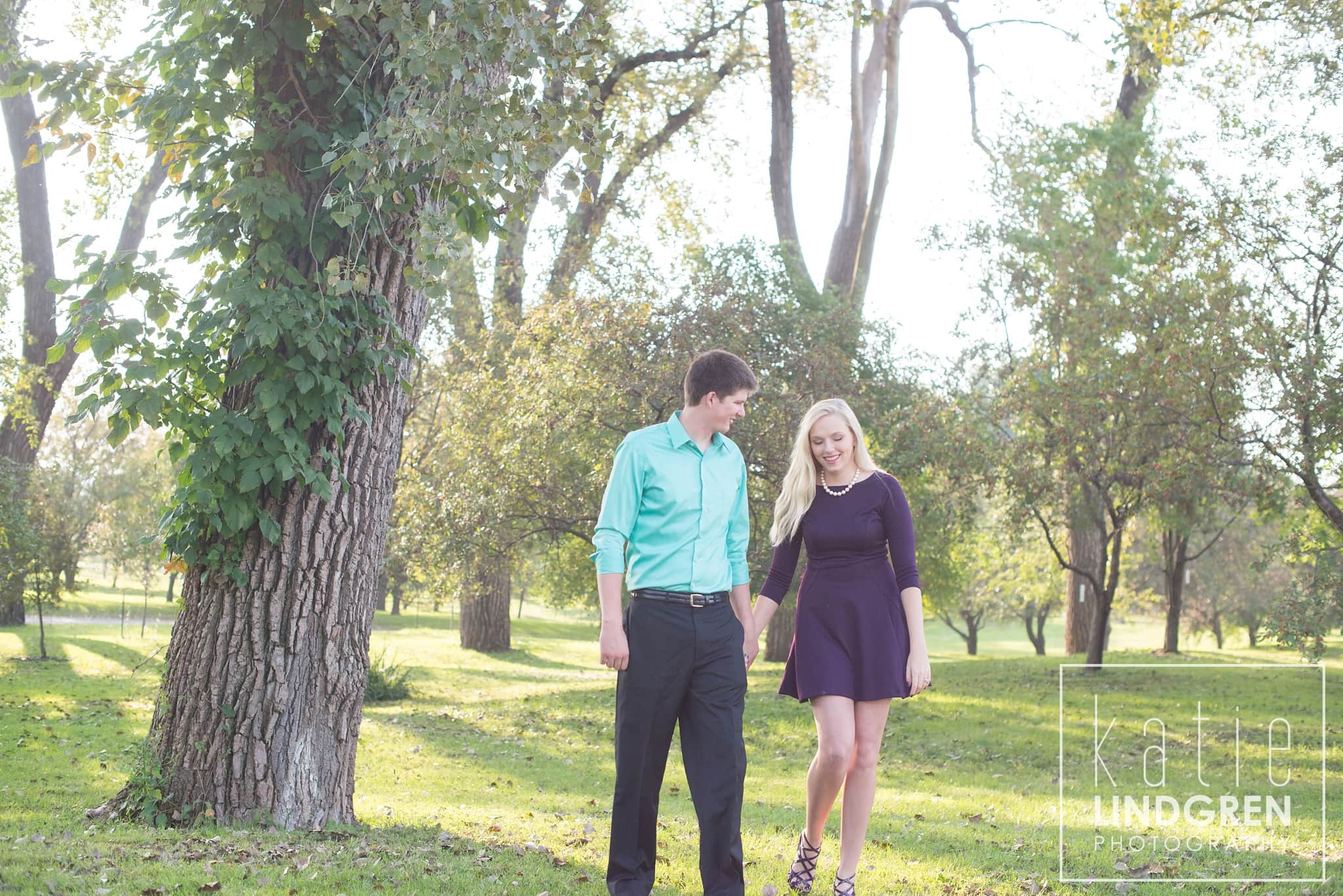 Des Moines-Iowa-Engagement-Photographer