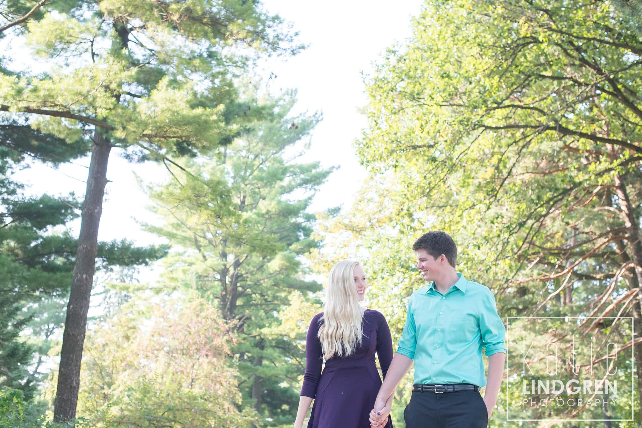 Des Moines-Iowa-Engagement-Photographer