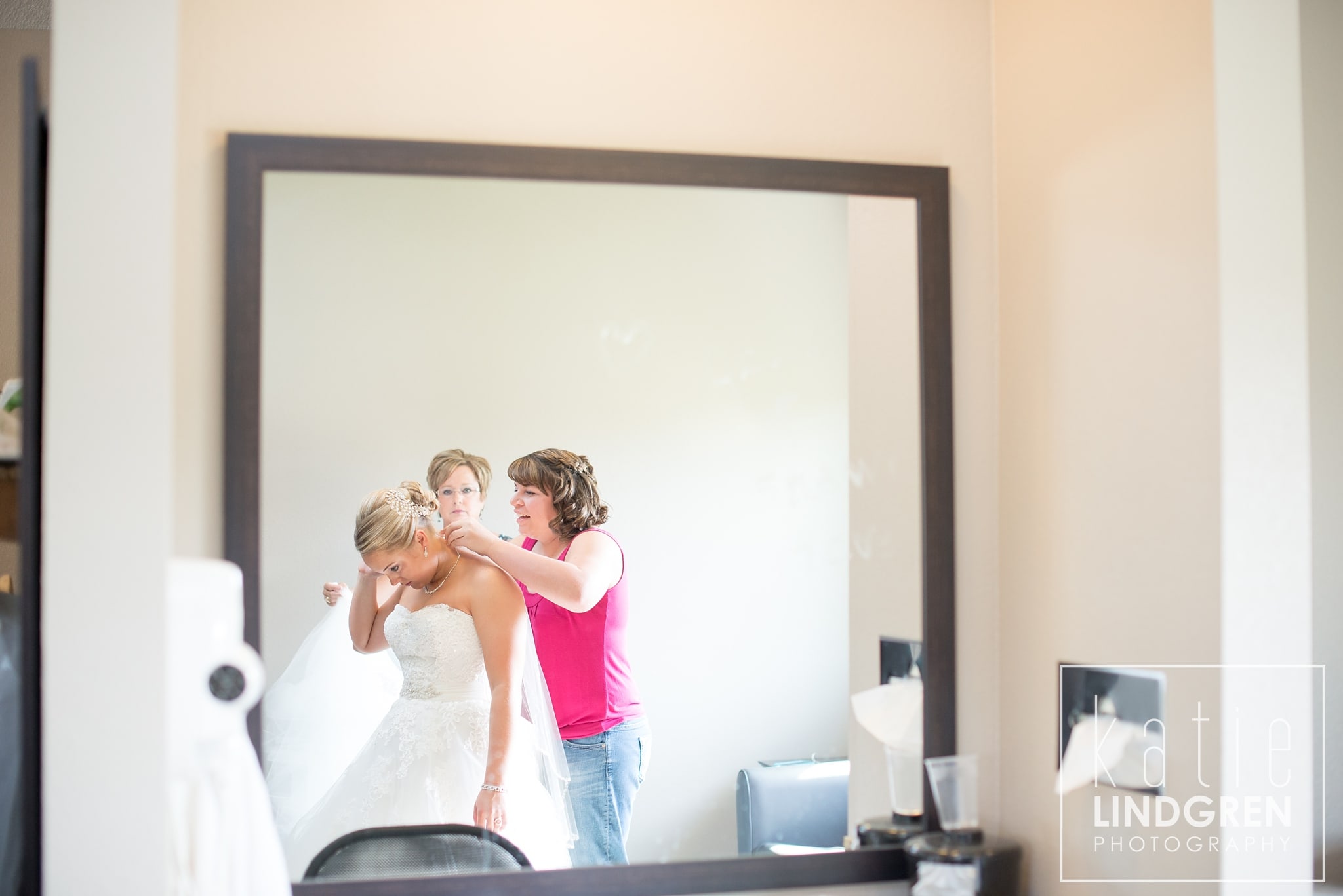 Des Moines Wedding Photographer