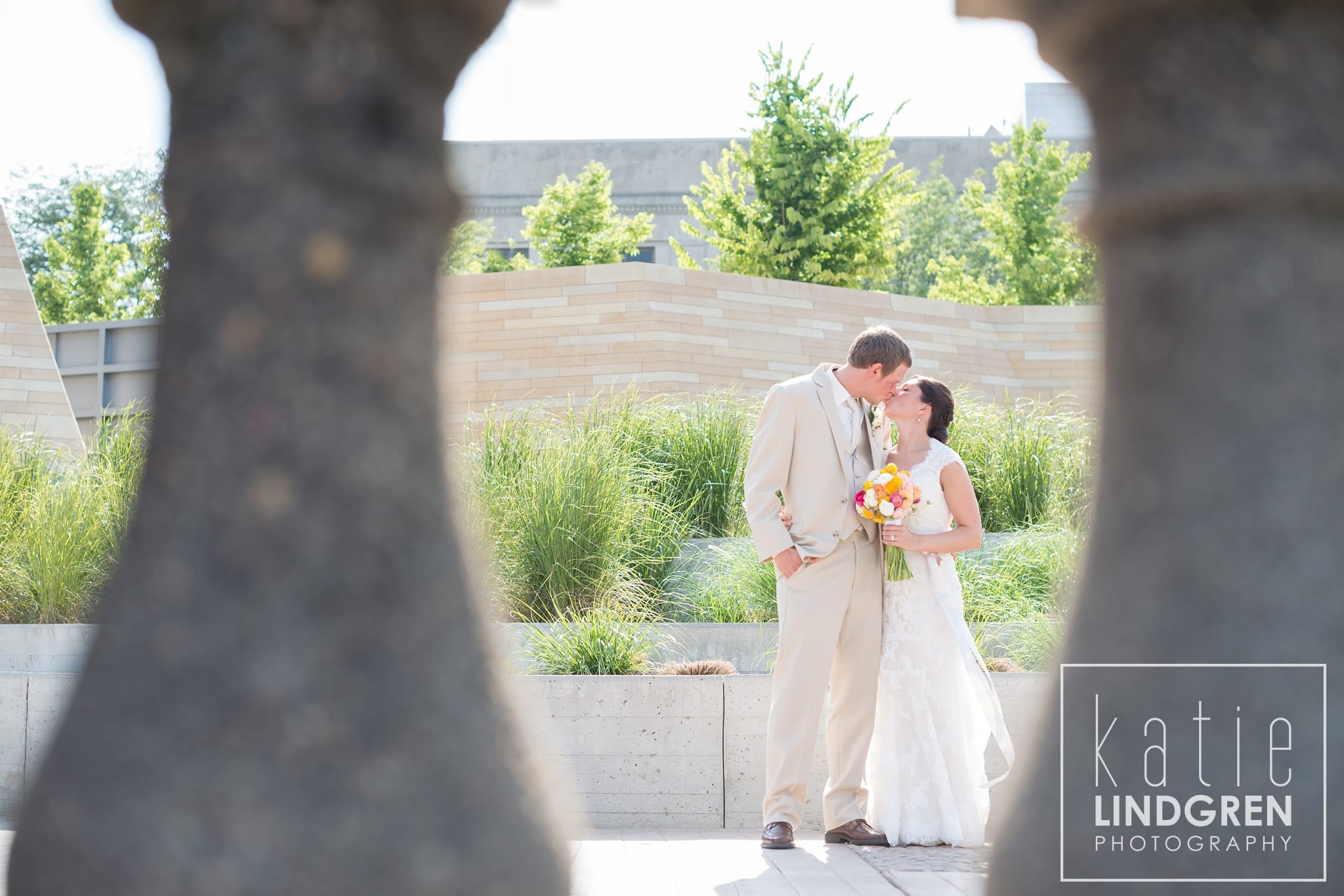 Des Moines Iowa Wedding Photographer