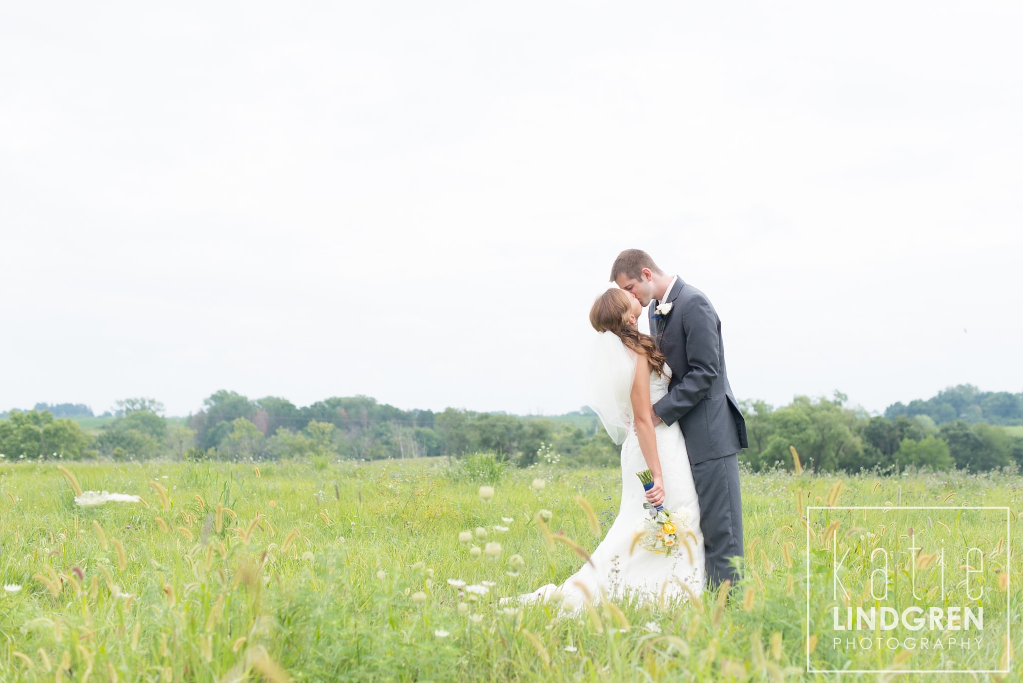 Des Moines Wedding Photographer