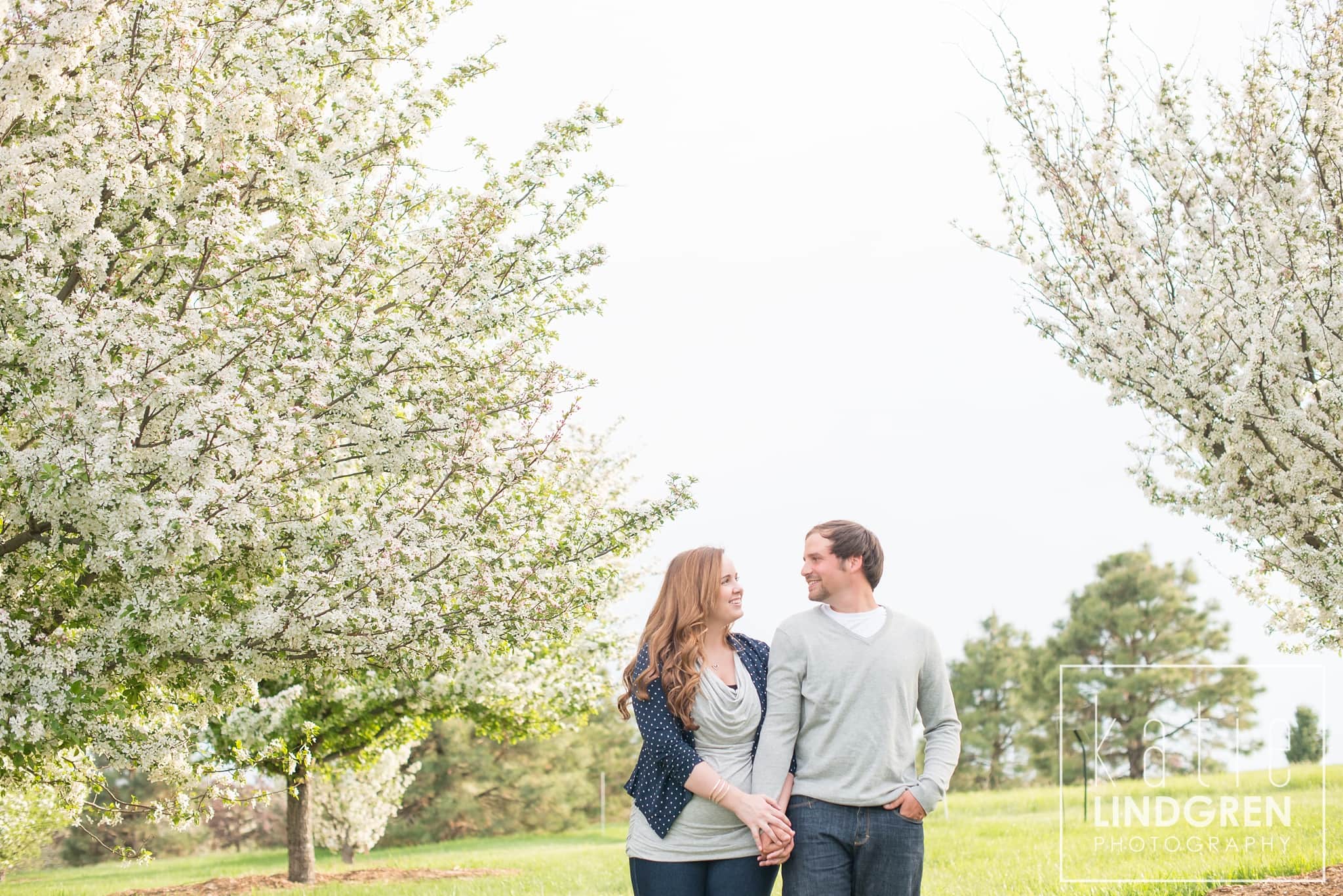 Iowa Engagement and Wedding Photography