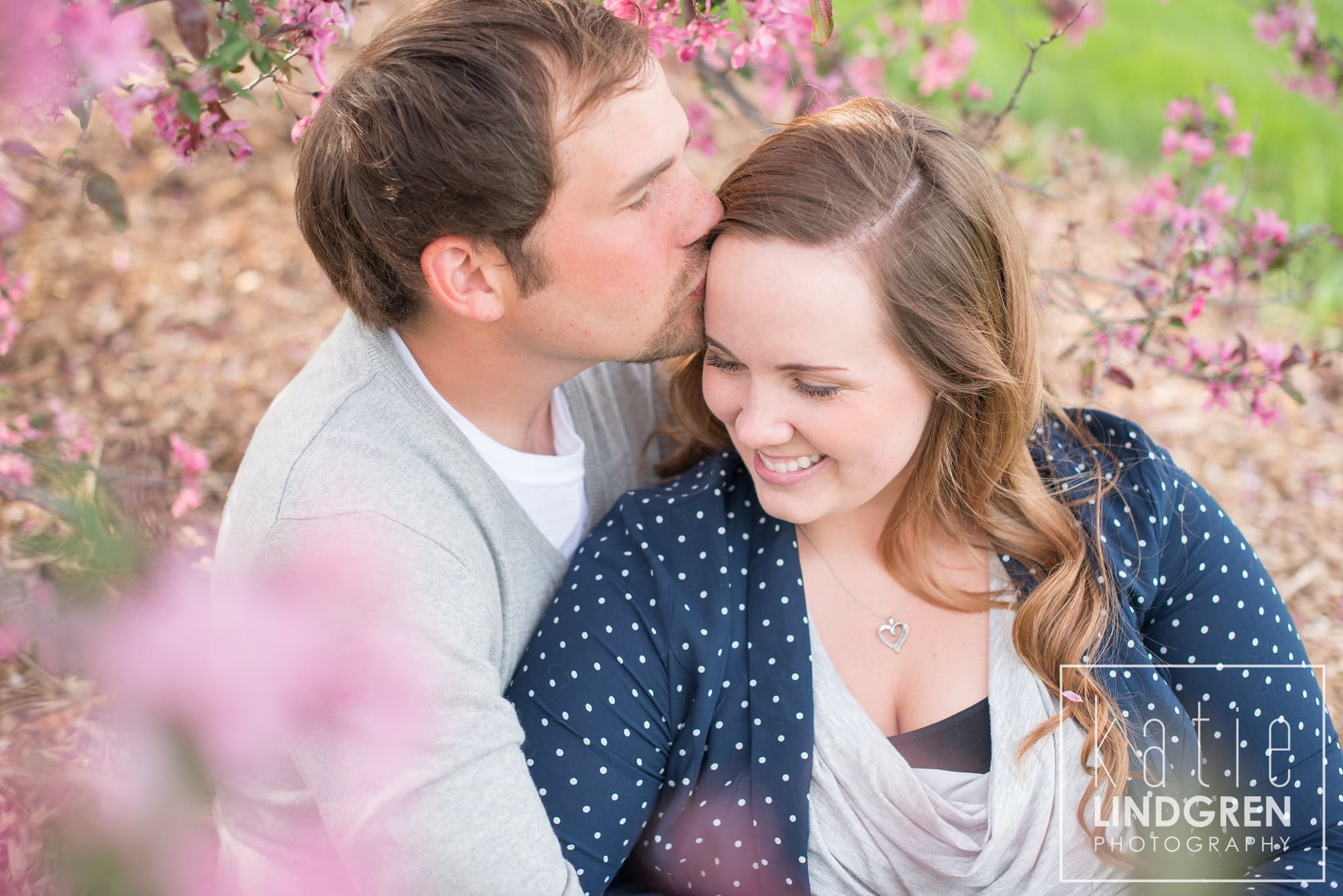 Iowa Engagement and Wedding Photography