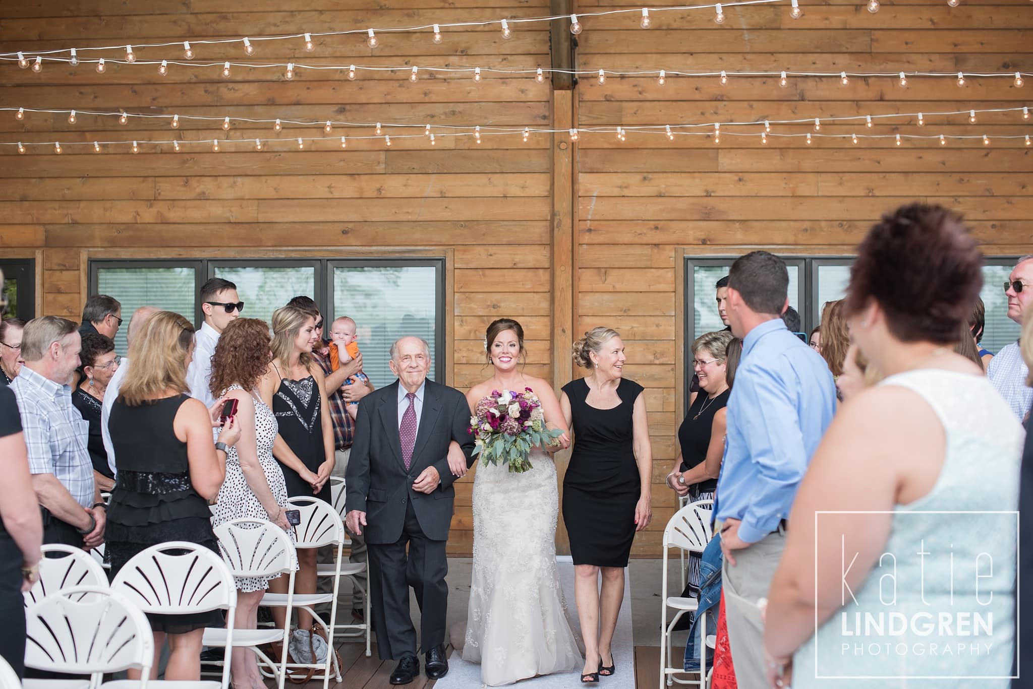 Iowa Wedding Photographer