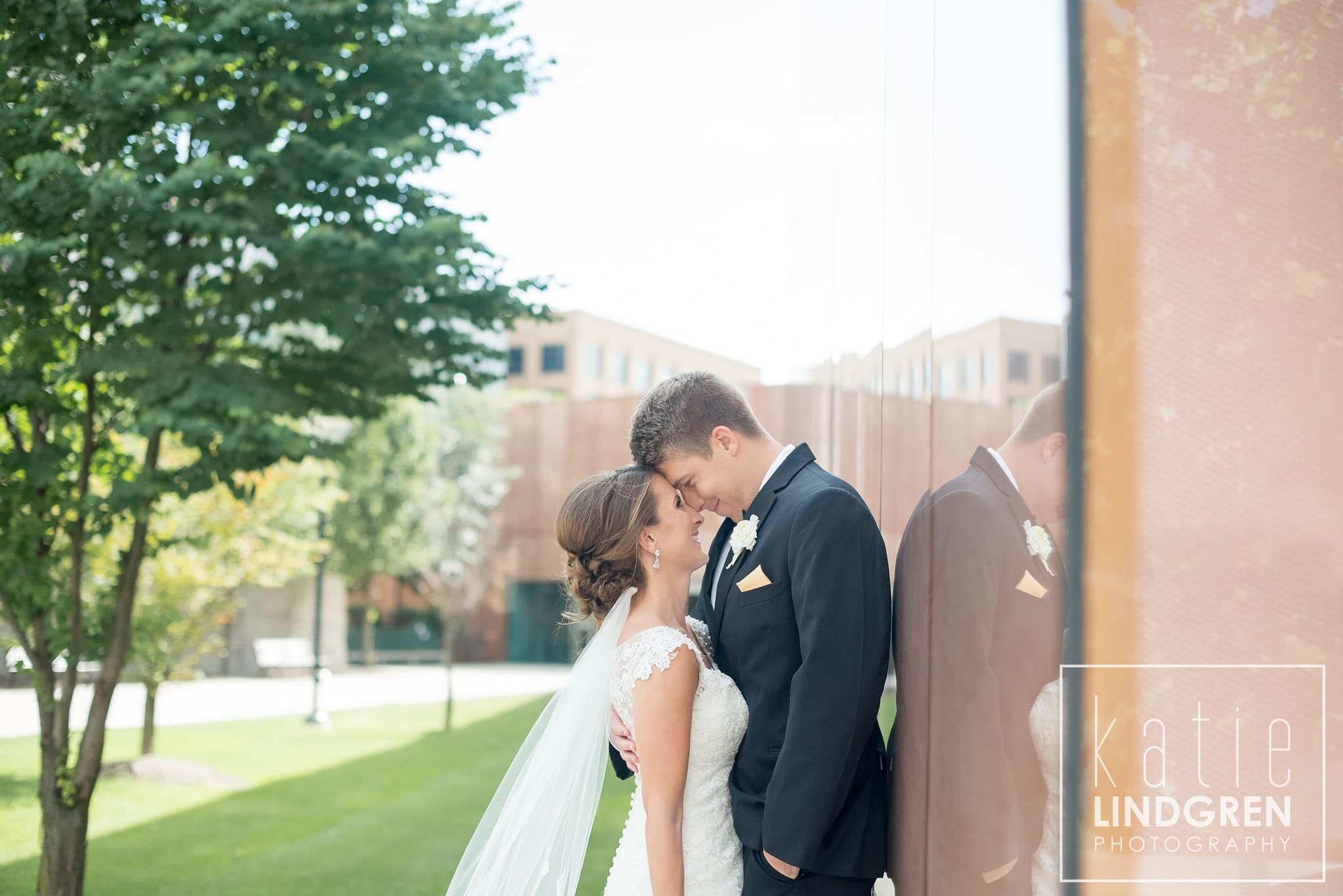 Des Moines Iowa Wedding Photographer