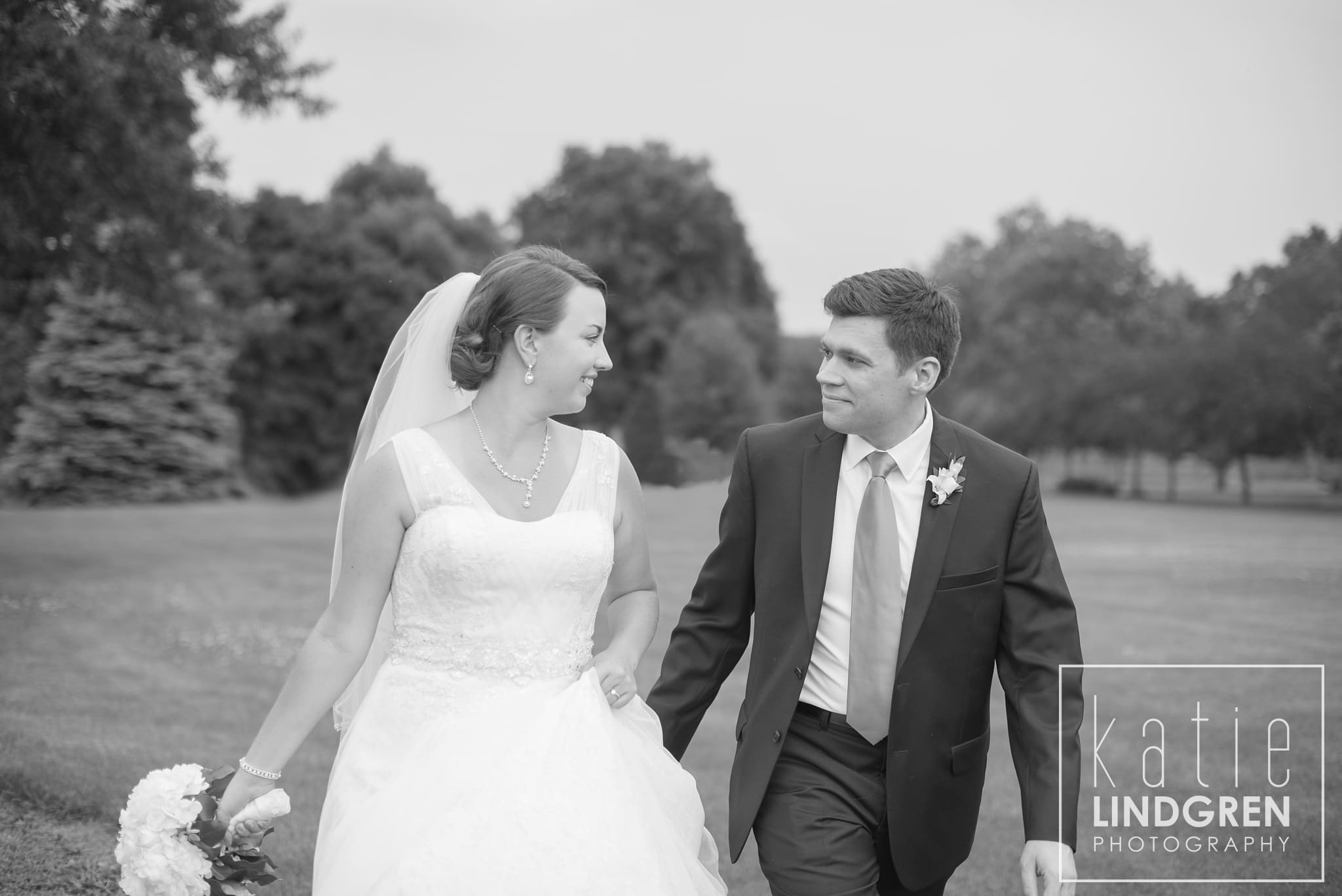 Des Moines Iowa Wedding Photographer