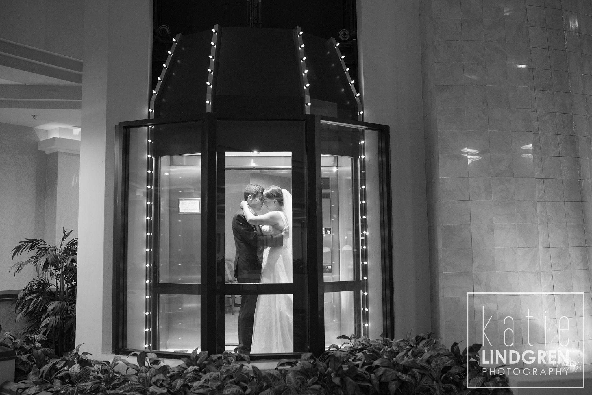 Des Moines Iowa Wedding Photographer