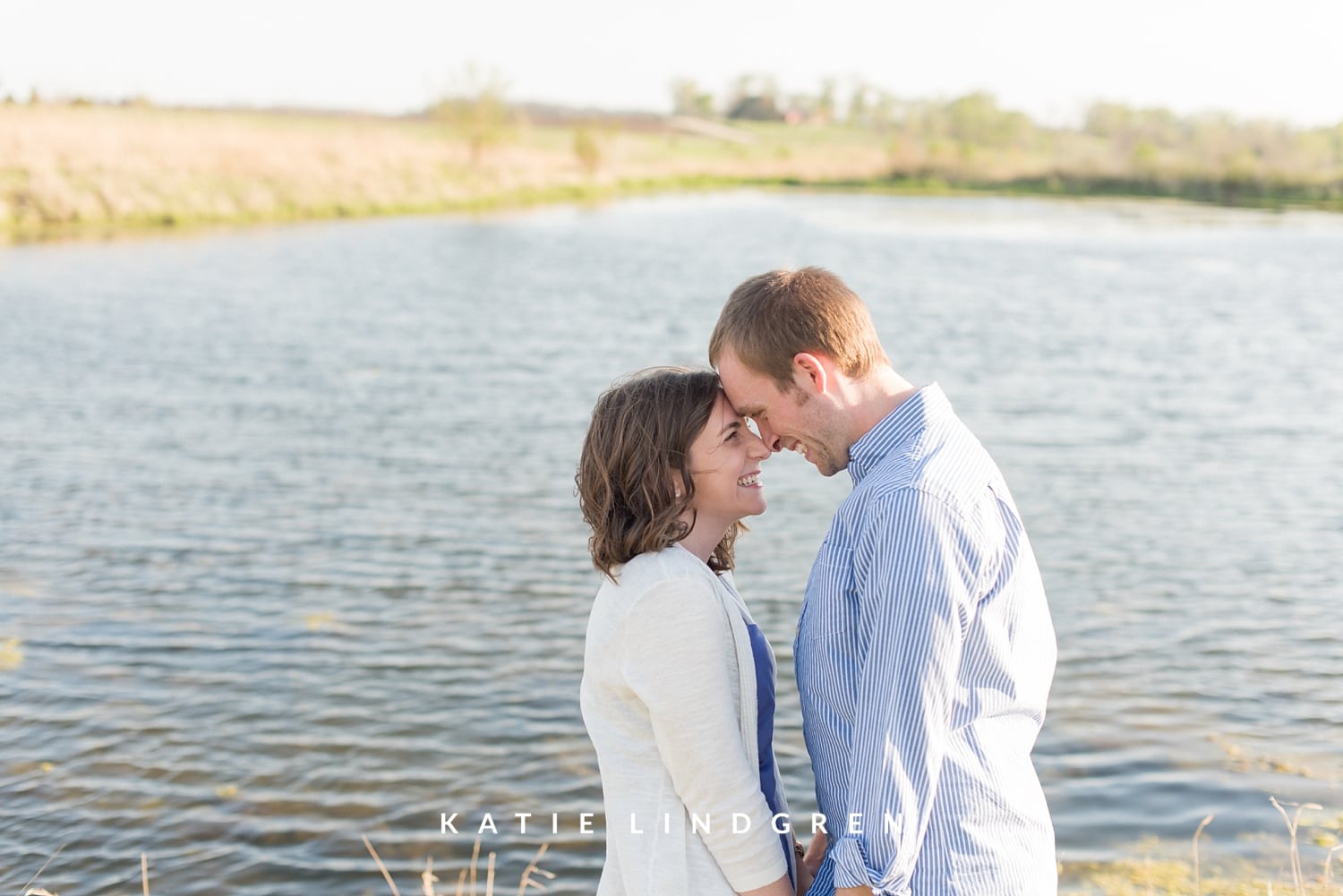 Des Moines Relaxed Natural Engagement Photography