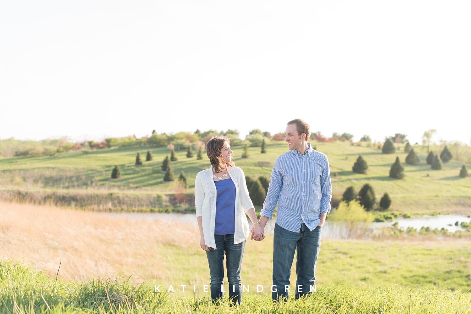 Des Moines Relaxed Natural Engagement Photography