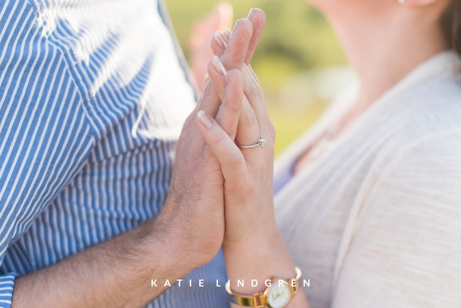 Des Moines Relaxed Natural Engagement Photography