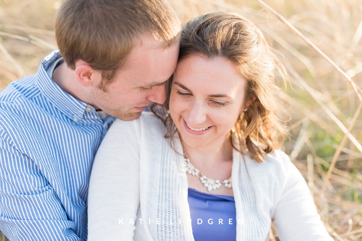 Des Moines Relaxed Natural Engagement Photography