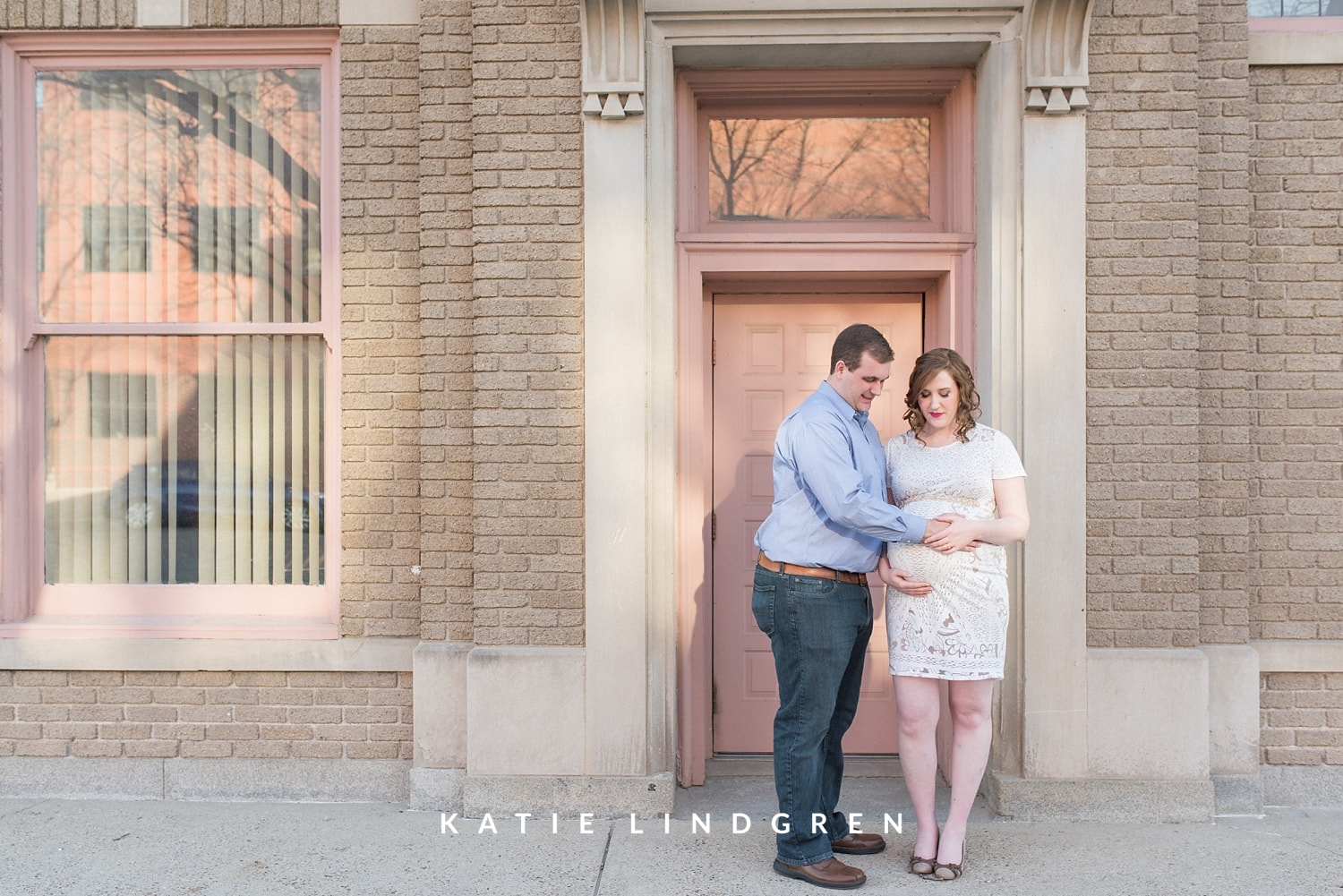 Natural Lifestyle Maternity Photos