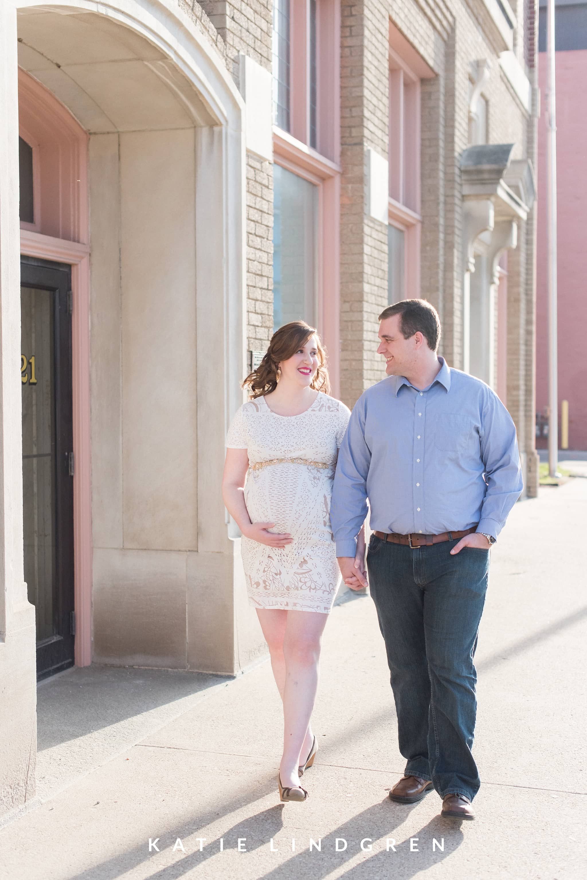 Natural Lifestyle Maternity Photos