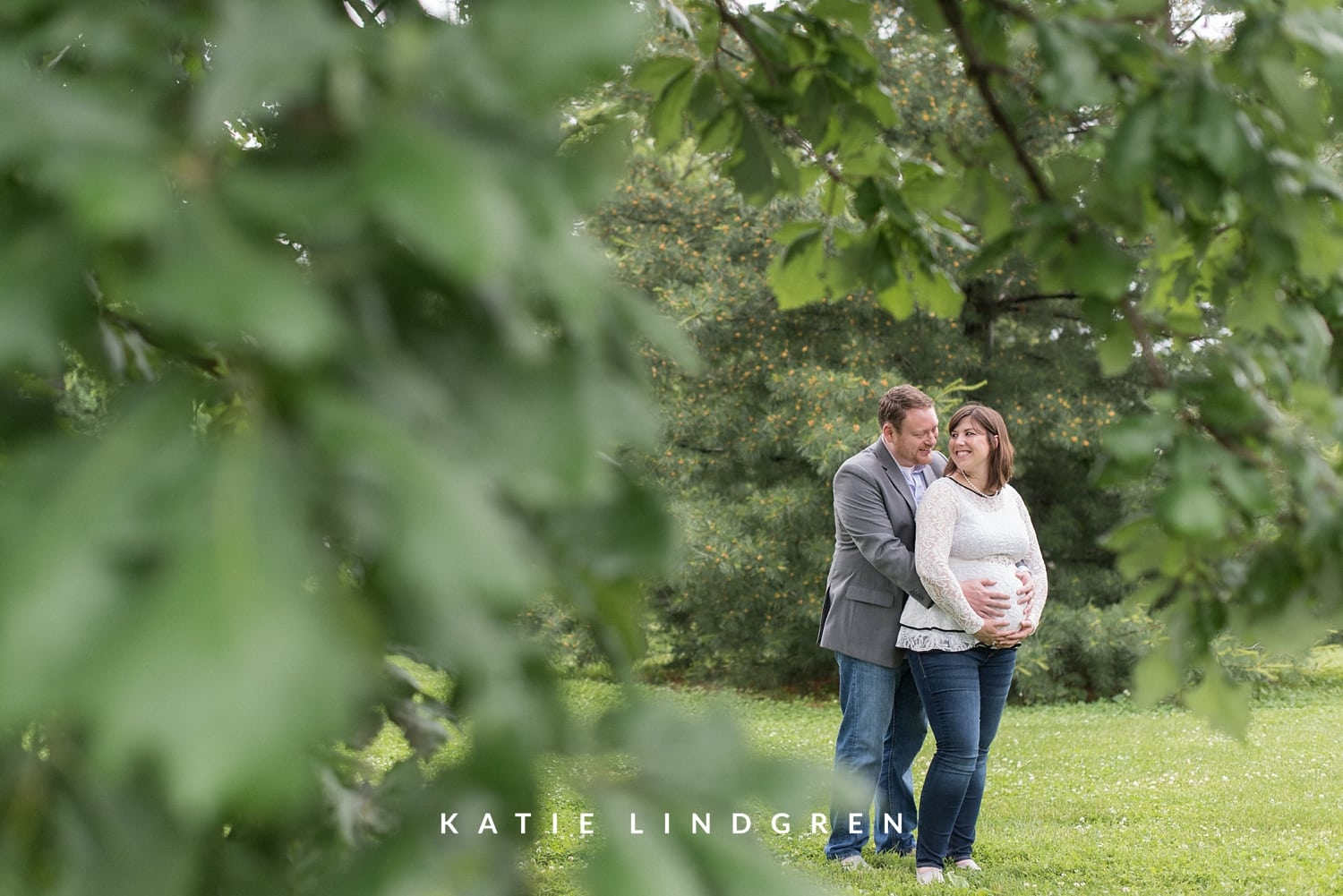 Des Moines Maternity Photographer