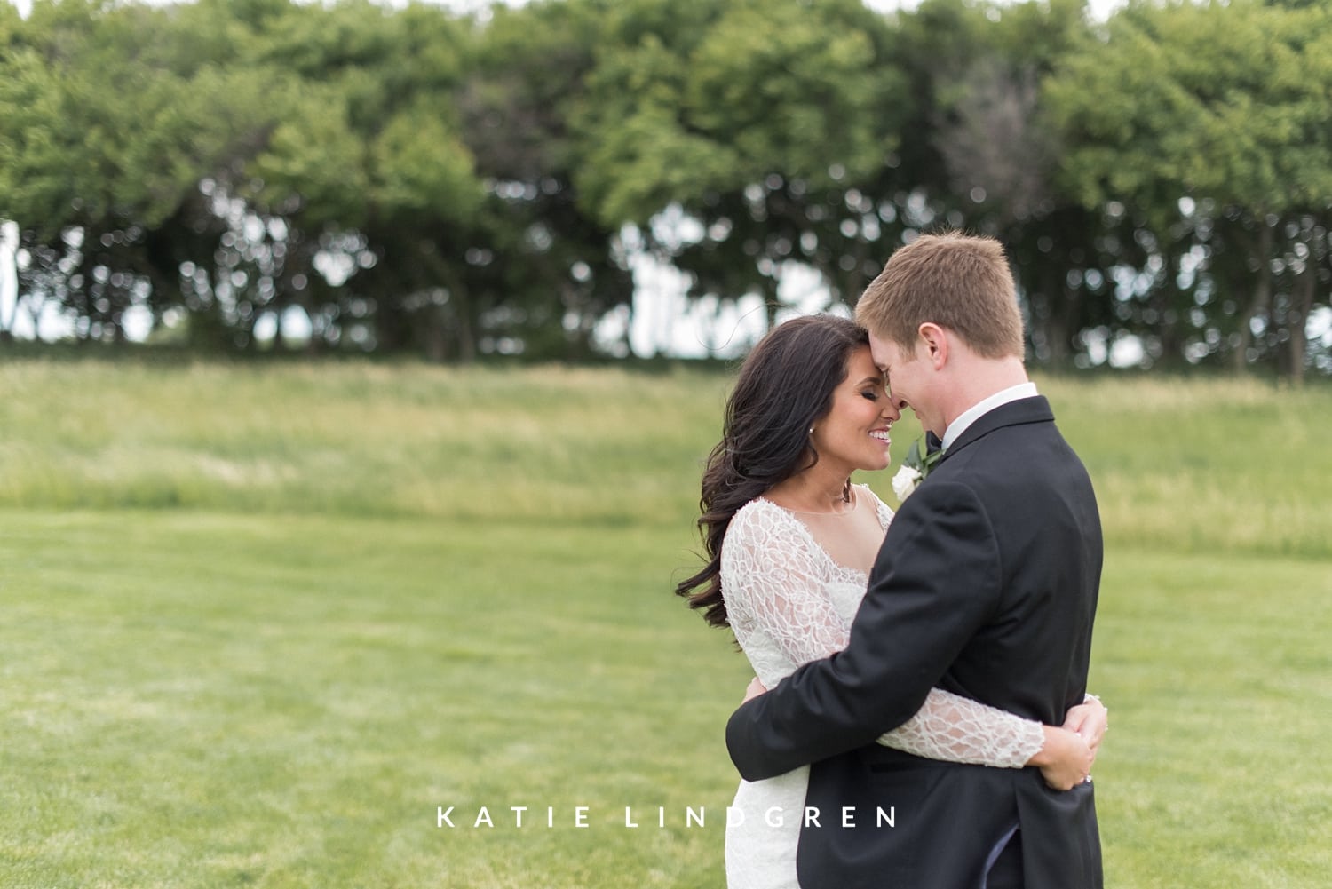 Des Moines Iowa Wedding Photographer