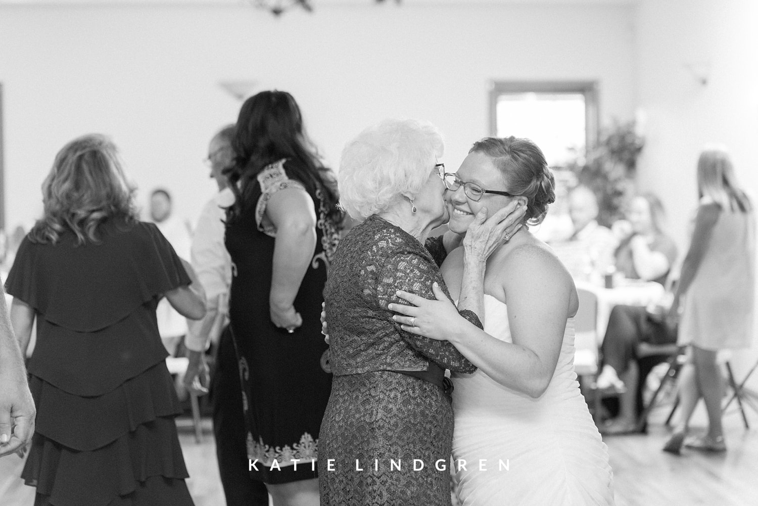 Snus Hill Winery Wedding