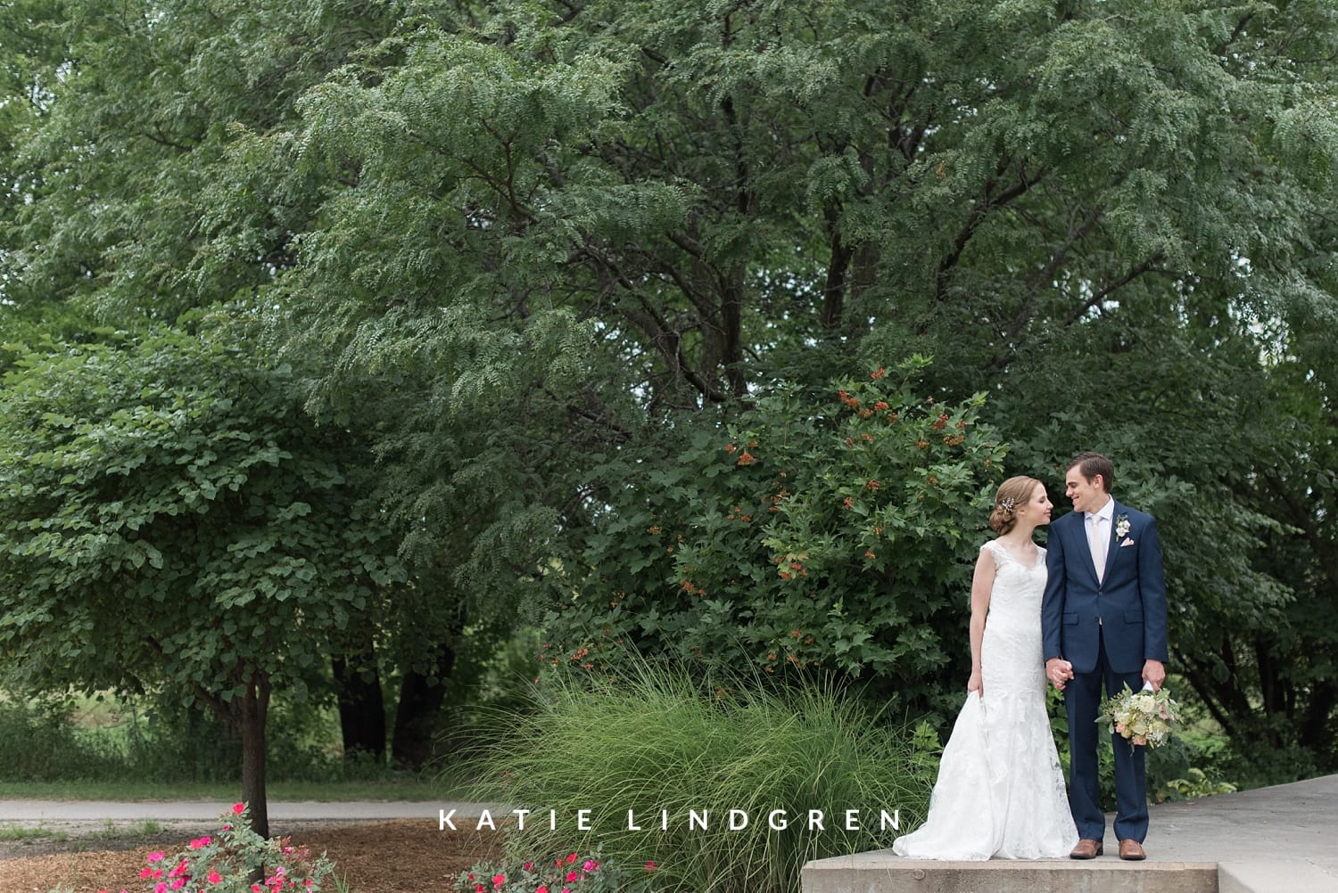 Des Moines, Iowa Wedding Photographer