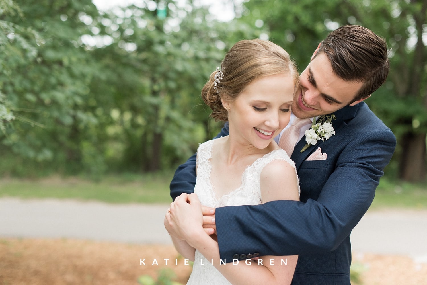 Des Moines, Iowa Wedding Photographer