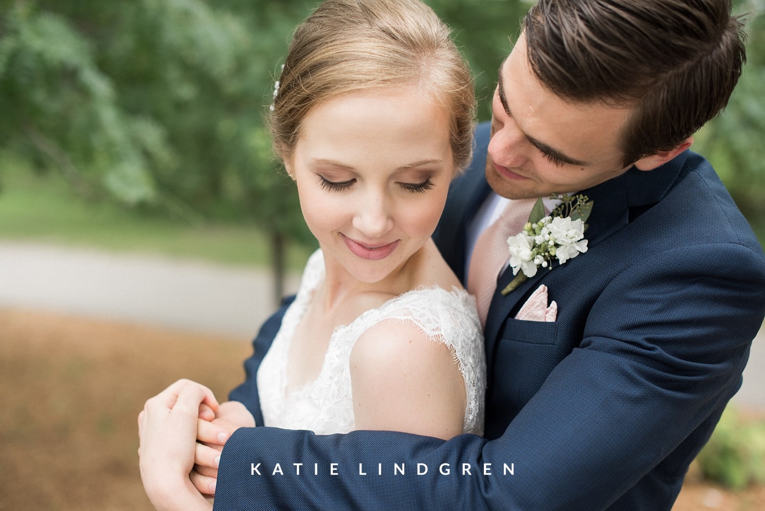 Des Moines, Iowa Wedding Photographer