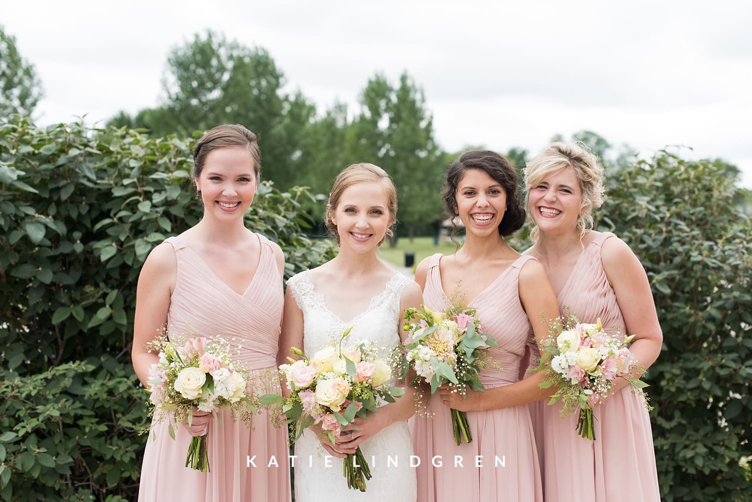 Des Moines, Iowa Wedding Photographer