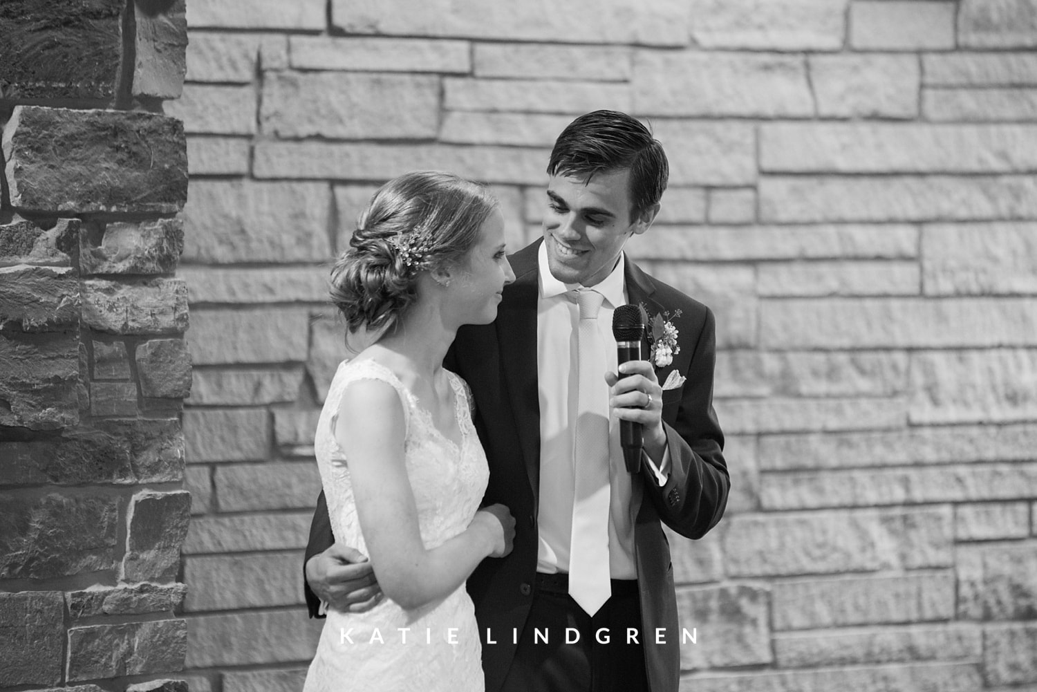 Des Moines, Iowa Wedding Photographer