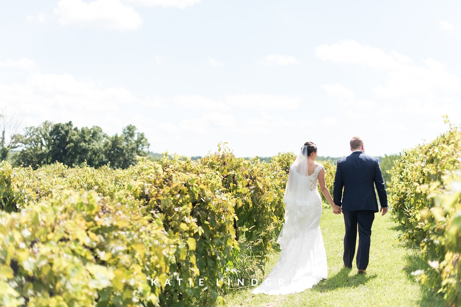 Cedar Ridge Winery Wedding