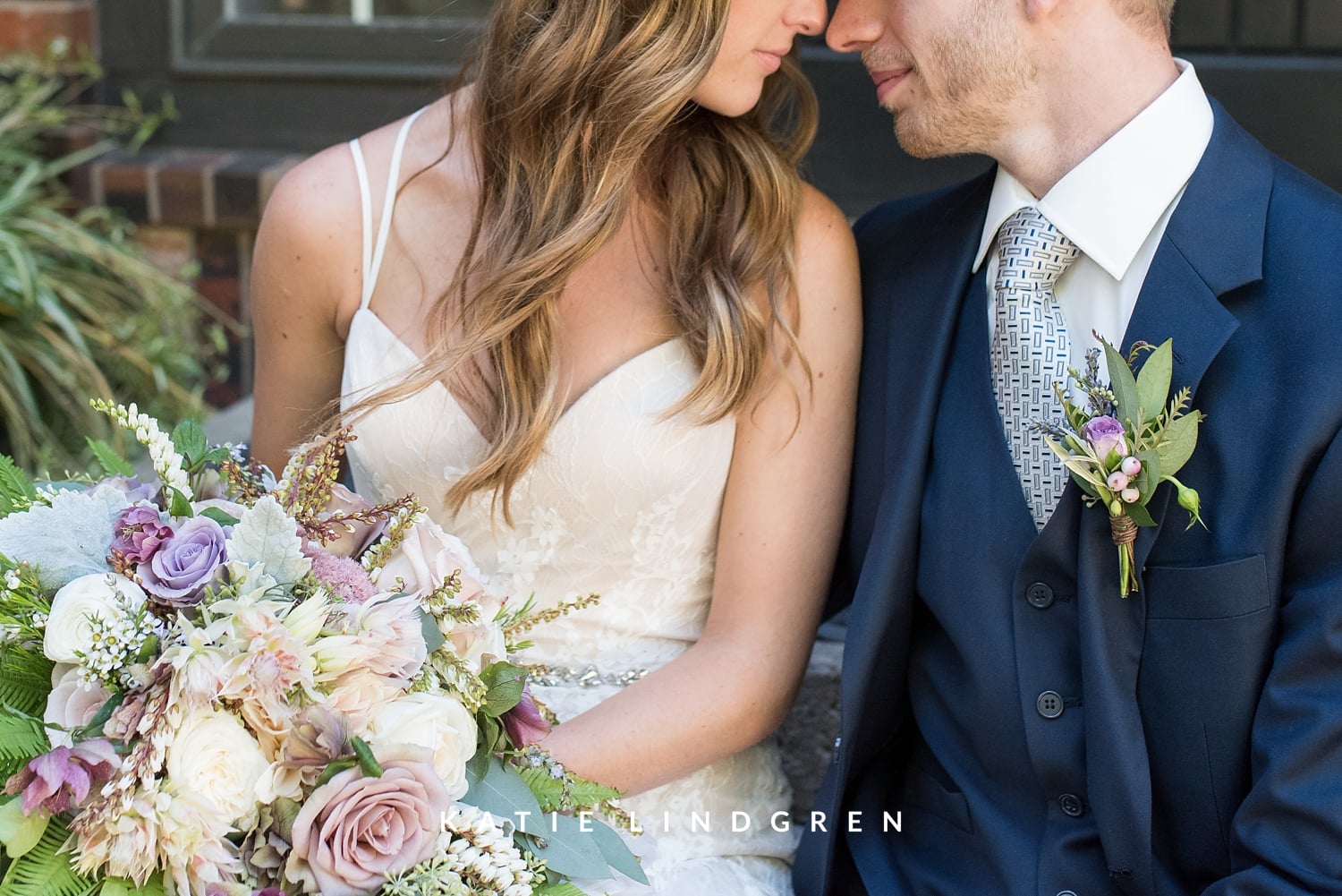 Des Moines, Iowa Wedding Photographer