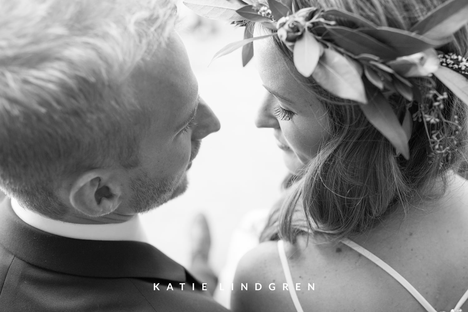 Des Moines, Iowa Wedding Photographer