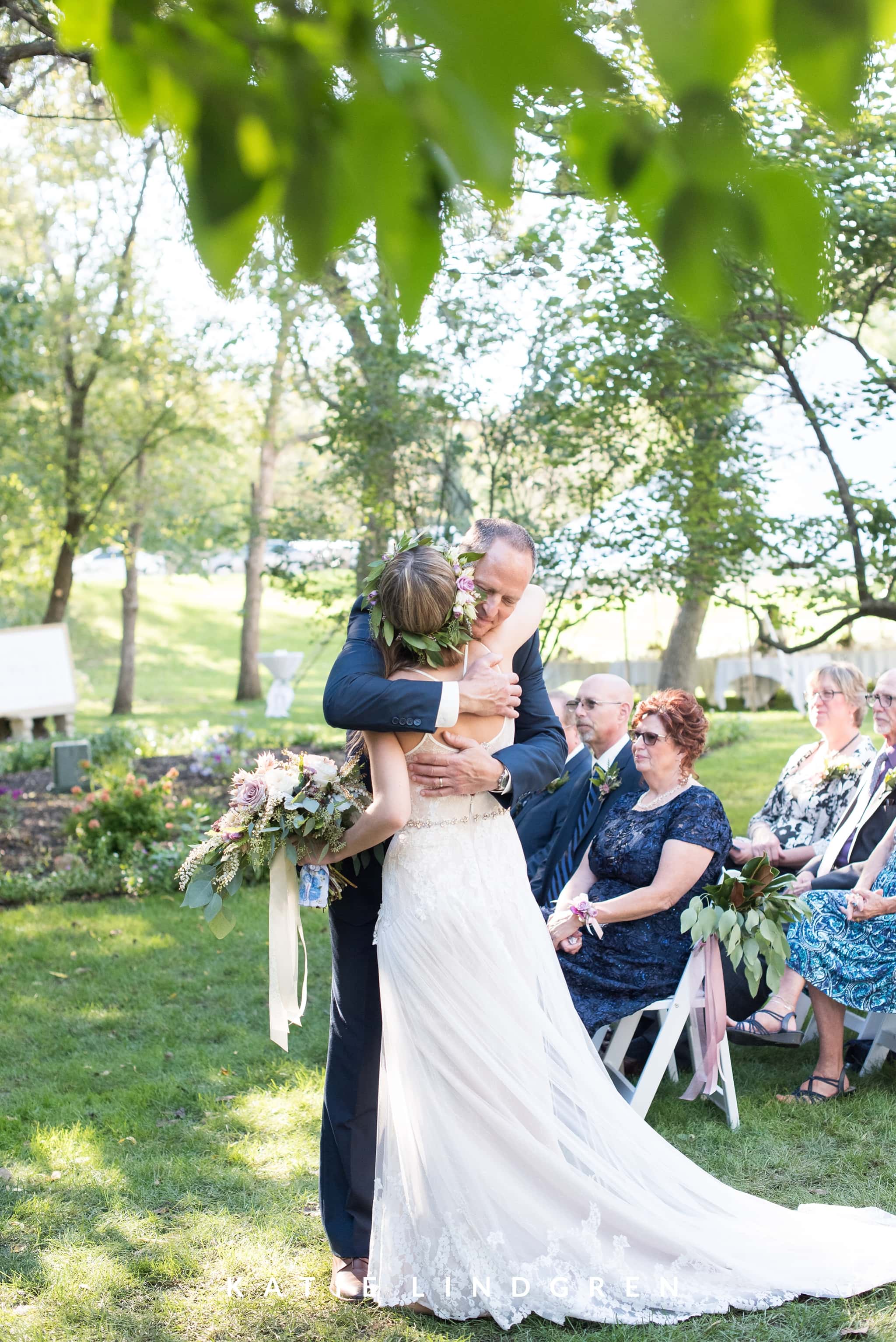 Des Moines, Iowa Wedding Photographer