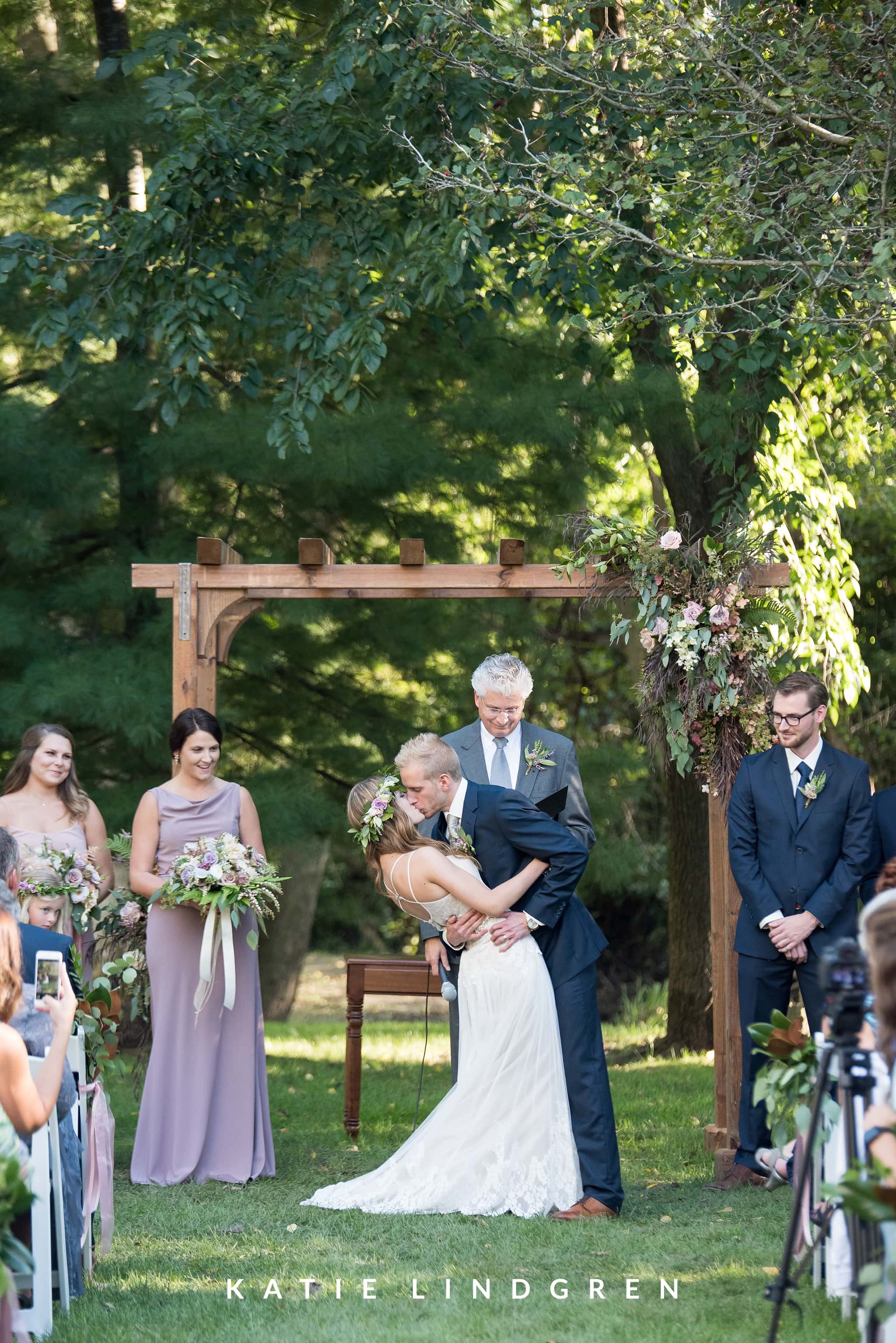 Des Moines, Iowa Wedding Photographer