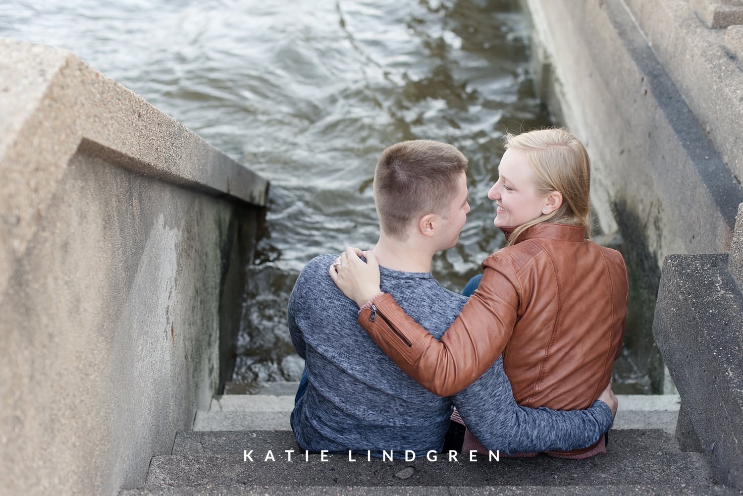 Downtown Des Moines Engagement Session