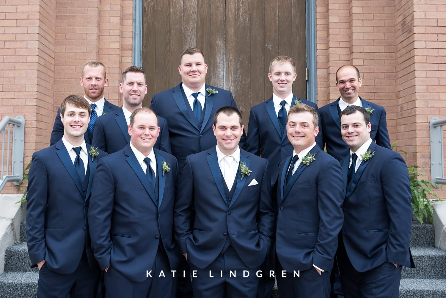 Des Moines Iowa Wedding Photographers